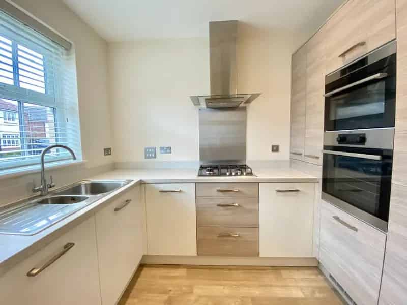 3 Bedroom House For Sale Modern Kitchen Private Garden Allocated Parking