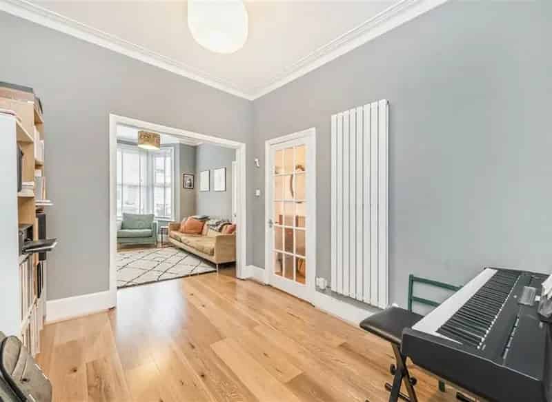 Three Double Bedroom Family Home Near Dollis Hill Station