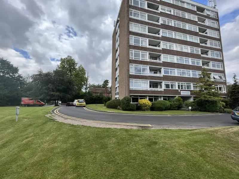 2 Bedroom Flat to Rent