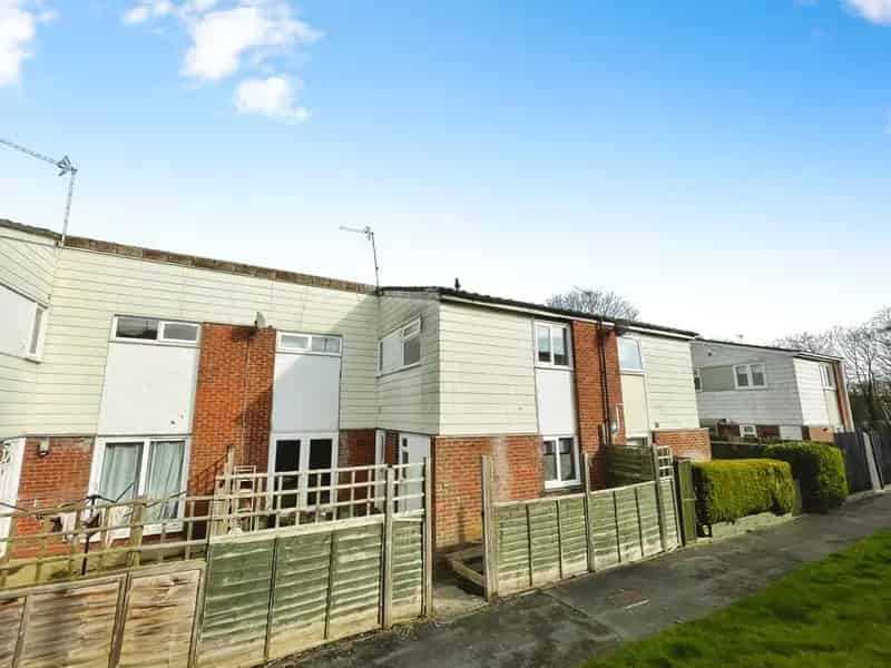 3 Bedroom Terraced House for Sale - Investors Only