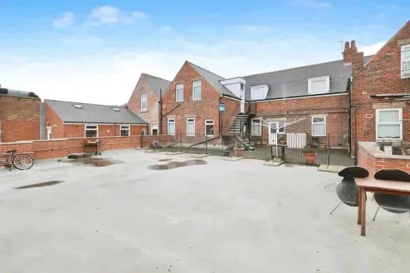 2 Bedroom Apartment for Sale in Woodseats Sheffield