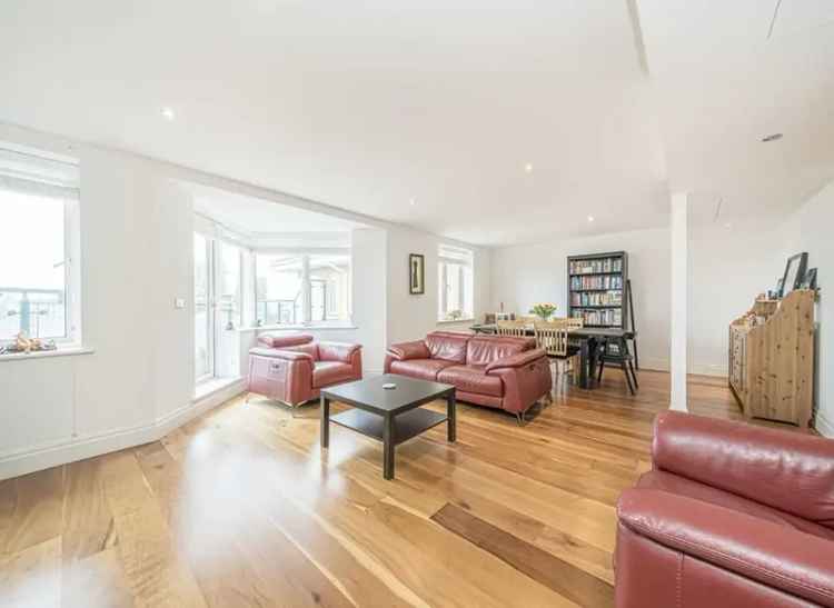 Flat For Sale in Strand Drive, London, England