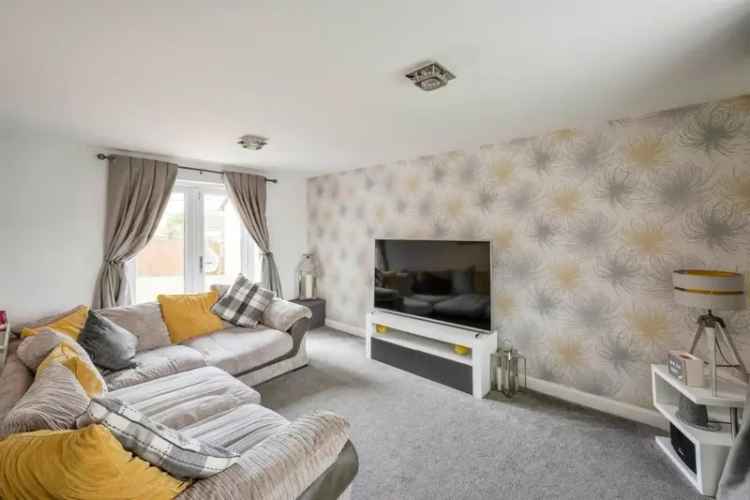 Spacious Four-Bedroom Detached Family Home with Double Garage
