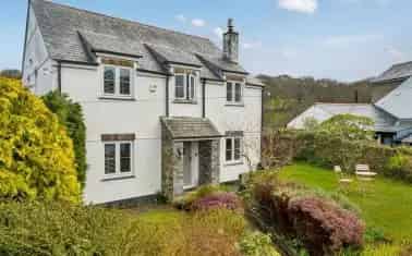 4-5 Bedroom Detached House Near Boscastle Cornwall