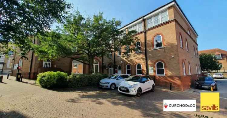 City Centre Offices with Parking Gym and Cafe