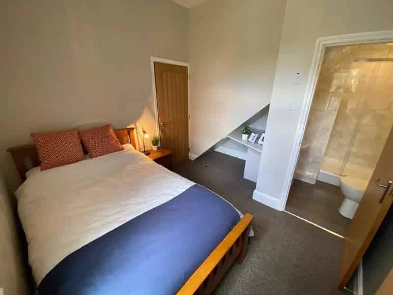 Double Room En Suite House Share All Bills Included Professionals Only