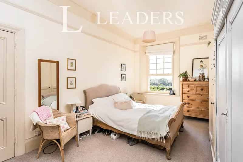 Historic Manor House 3-Bedroom House in Westmeston
