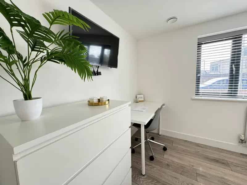 17 Bedroom Student Hall Portsmouth All Bills Included En Suite Rooms