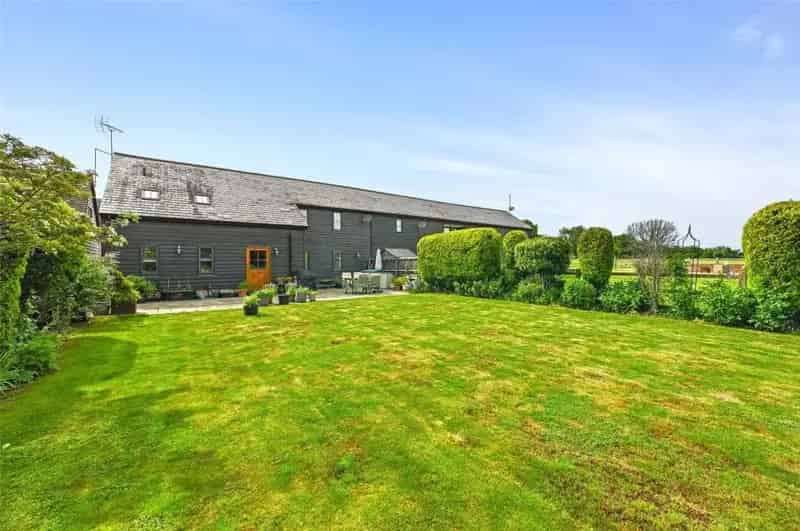 3 Bed Semi-Detached House For Sale