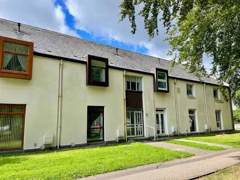 2 Bedroom Terraced House for Sale in Scotland