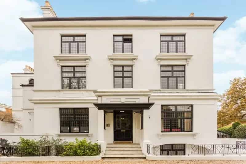 2 Bedroom Apartment to Rent in Putney