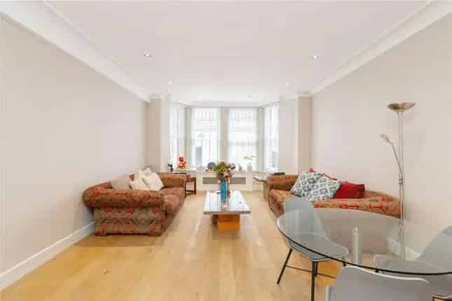 2 Bed Flat near Harrods London SW3