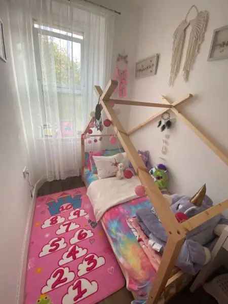 Flat For Rent in Teignbridge, England