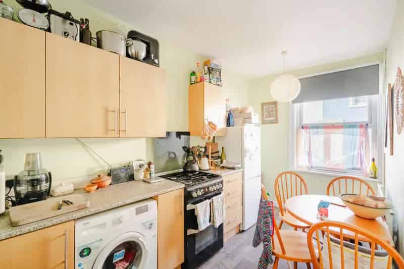 2 Bedroom House for Sale in Totterdown Near Victoria Park
