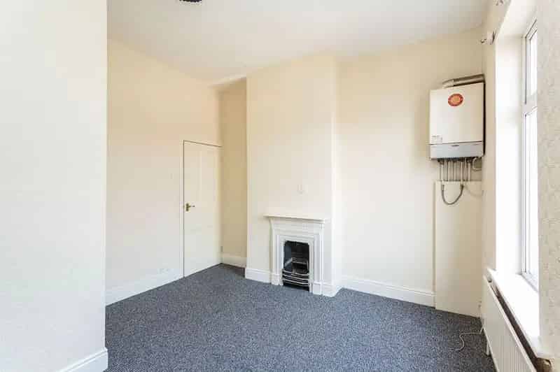 3 Bedroom Mid Terrace House to Rent Blackpool FY1