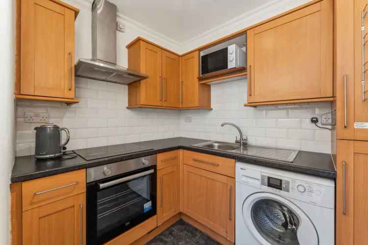 2-Bedroom Flat Near Glasgow University Byres Road West End