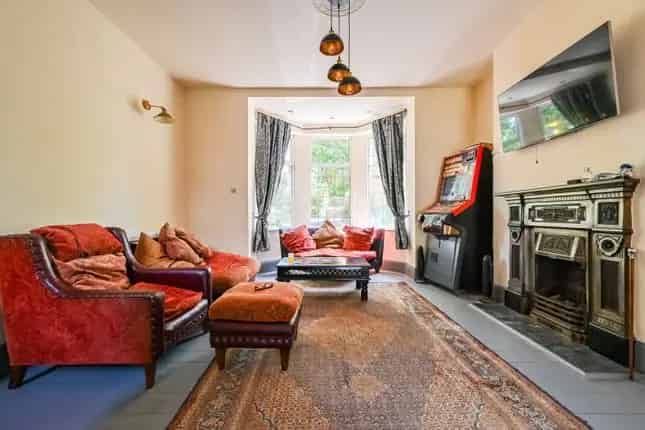 5 Bedroom House for Sale in Walthamstow E17