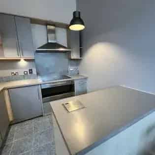 2 Bedroom Loft Apartment Birmingham - 163m² - Parking Included