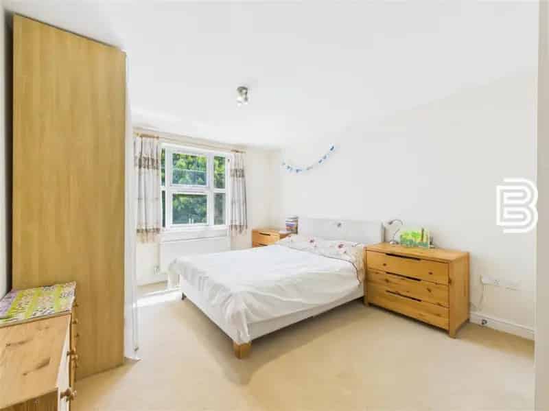 5 Bed Detached House for Sale in Cawston