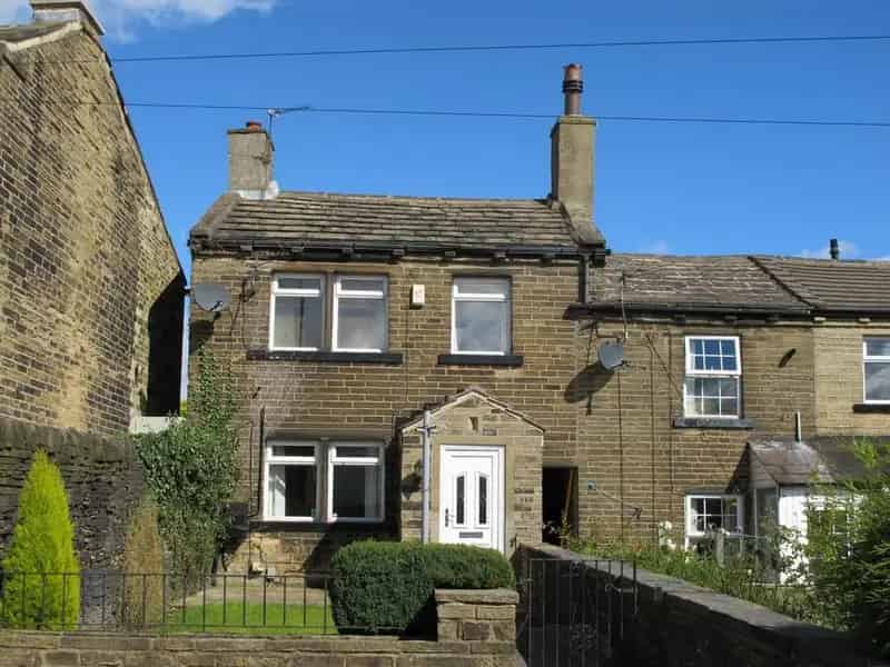 2 Bedroom End Terrace Cottage For Sale
