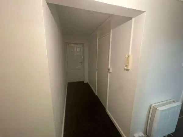 Flat For Rent in Leeds, England