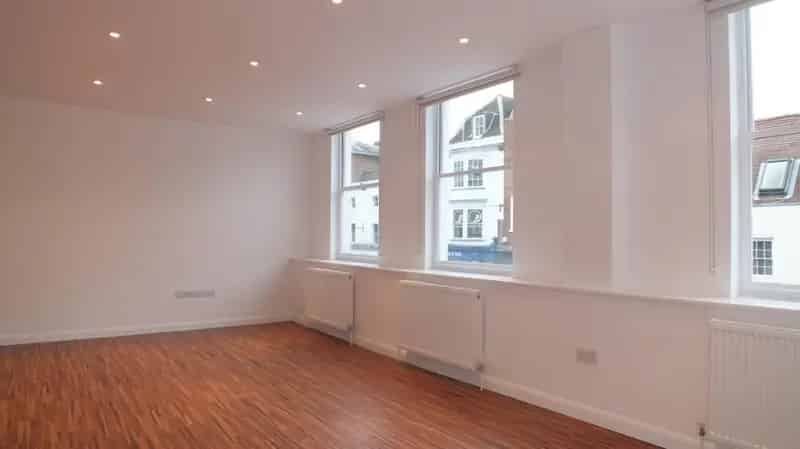 2 Bedroom Apartment Guildford Town Centre