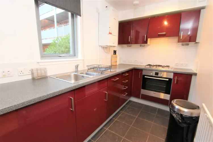 2 Bedroom Furnished Flat to Rent in Leith