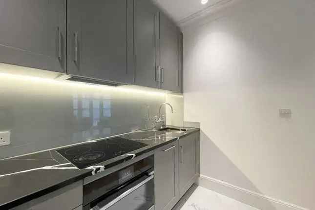 Flat to rent in Millbank, London SW1P