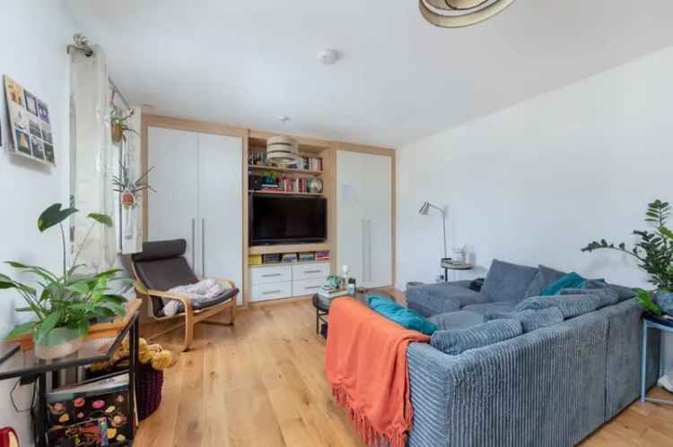 2 Bedroom City Centre Apartment Bath Southgate Development