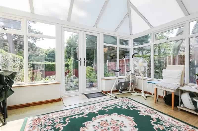 Three Bedroom House in Quiet Cul-de-sac Near Moseley Bog