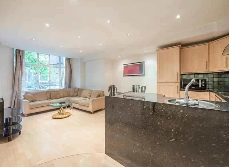 One Bedroom Apartment near King's Cross