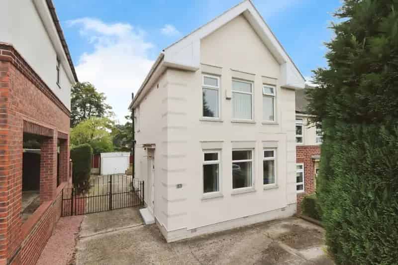 3 Bedroom End Terrace House for Rent Sheffield