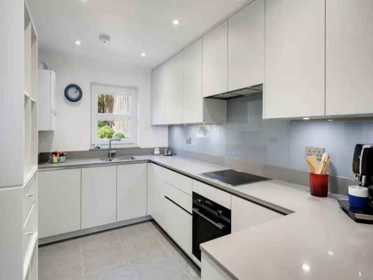 3 Bedroom Townhouse for Sale Near University and Amenities