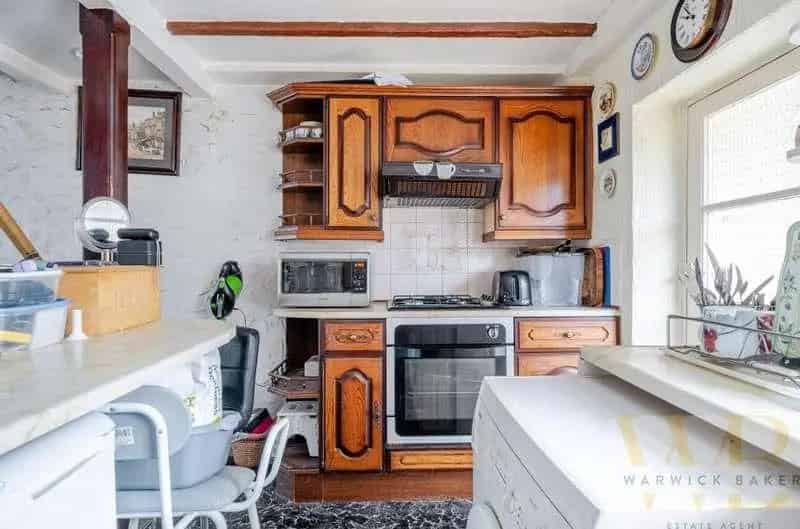 3 Bed Victorian Cottage Town Centre
