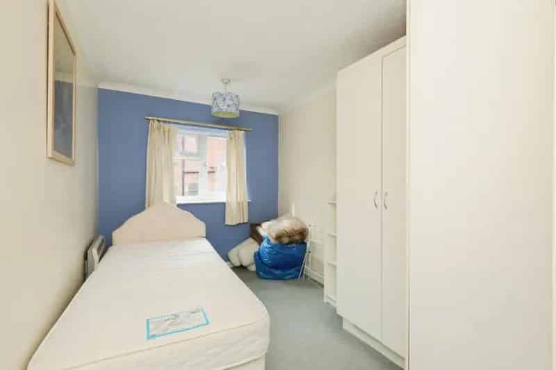2 Bed Flat for Sale Millhouses Sheffield - Modernisation Needed