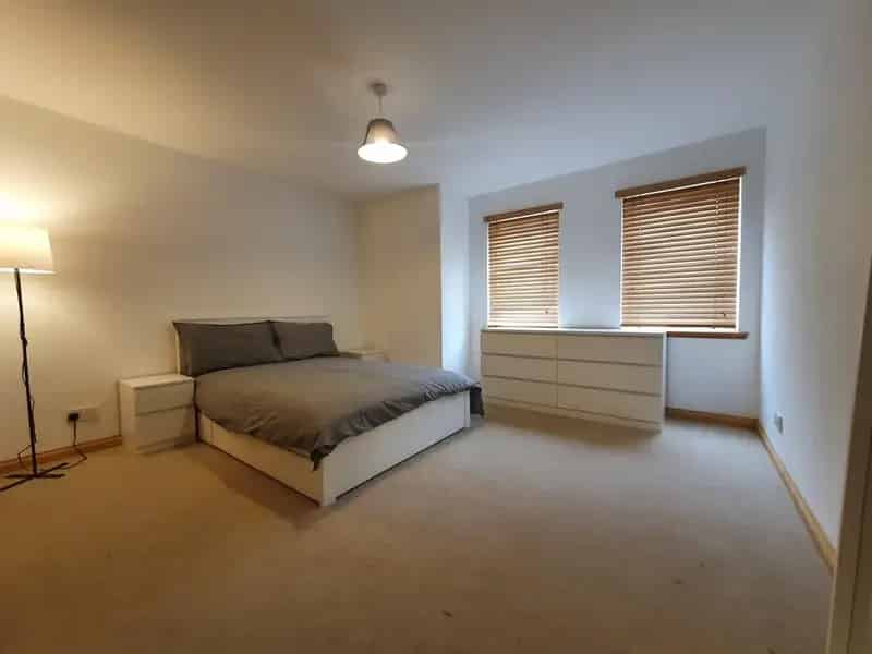 2 Bedroom Apartment for Sale in Aberdeen
