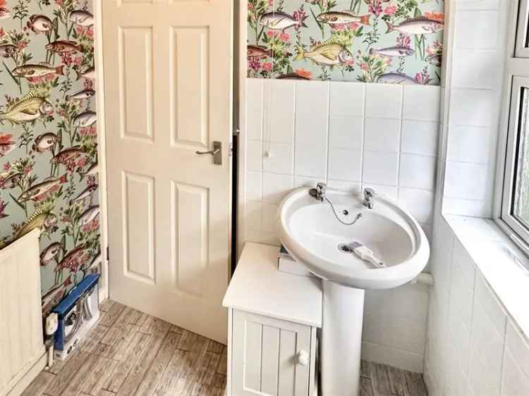 Spacious 4-Bedroom Student House in Winchester - Zero Deposit Guarantee