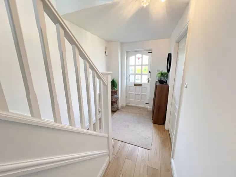 5 Bed Extended Detached House for Sale