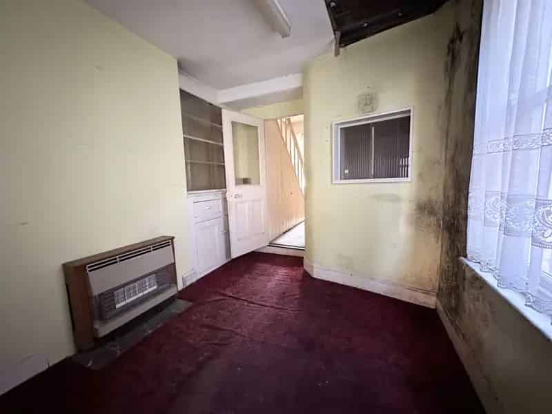 3 Bedroom Victorian Terrace House For Auction