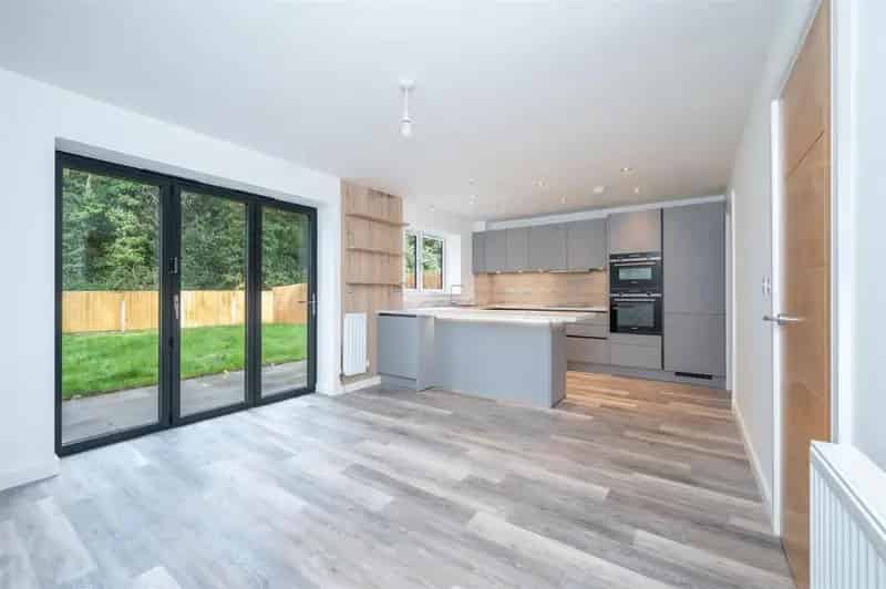3 Bed Detached House For Sale