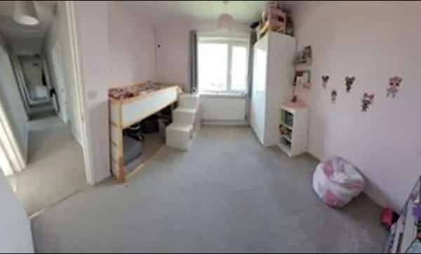 2 Double Bedroom House with Office Near Me