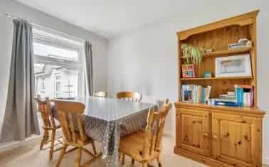 Truro City Centre Apartment Two Double Bedrooms Modern Kitchen Residents Parking