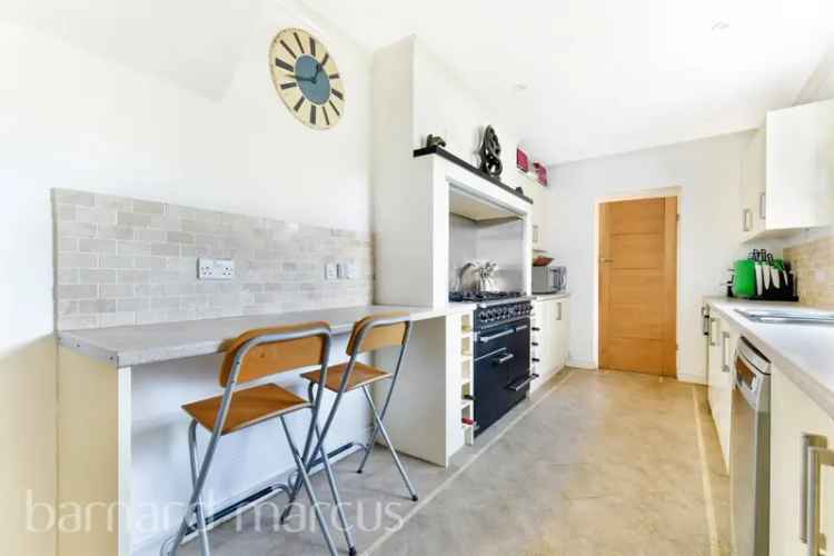 Four Bedroom Detached House Near Epsom Downs