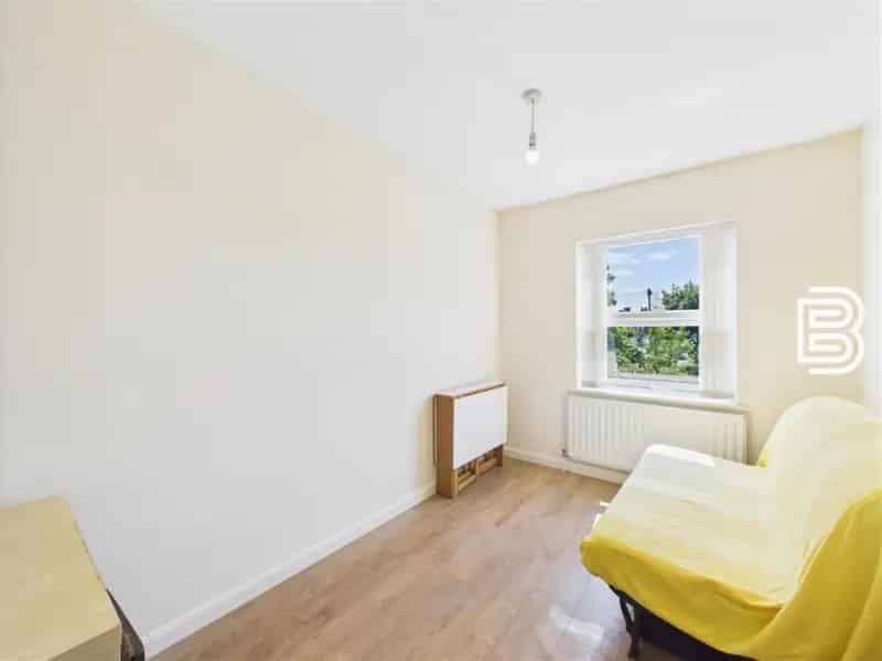 2 Bed Semi-Detached House For Sale Near Train Station