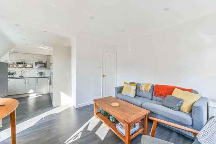 1 Bed Flat near Battersea Power Station
