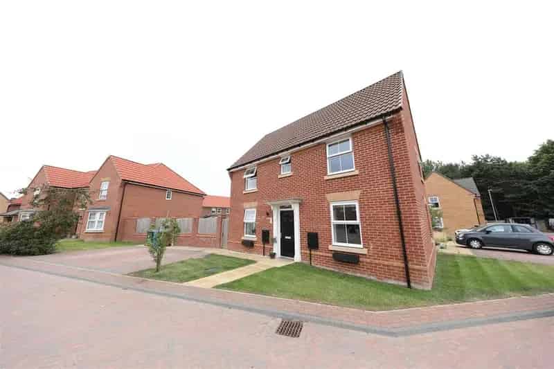 3 Bedroom Semi Detached House For Sale Hessle