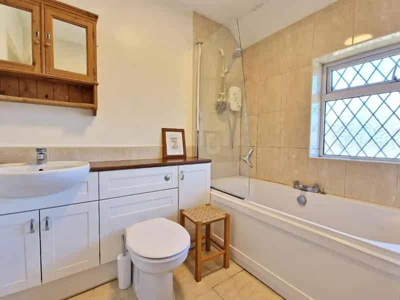 3 Bed Semi-Detached House For Sale