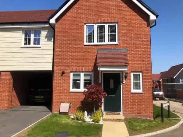 2 Bed Semi-Detached House Braintree Near A120