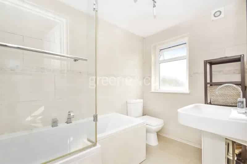 2 Double Bedroom Flat West Hampstead - Furnished - Available September 9th