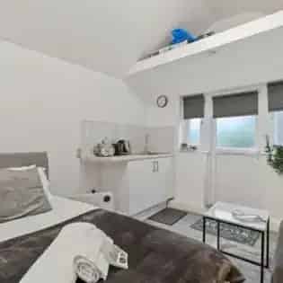 1 Bedroom Flat Manchester - Near Old Trafford & Transport Links